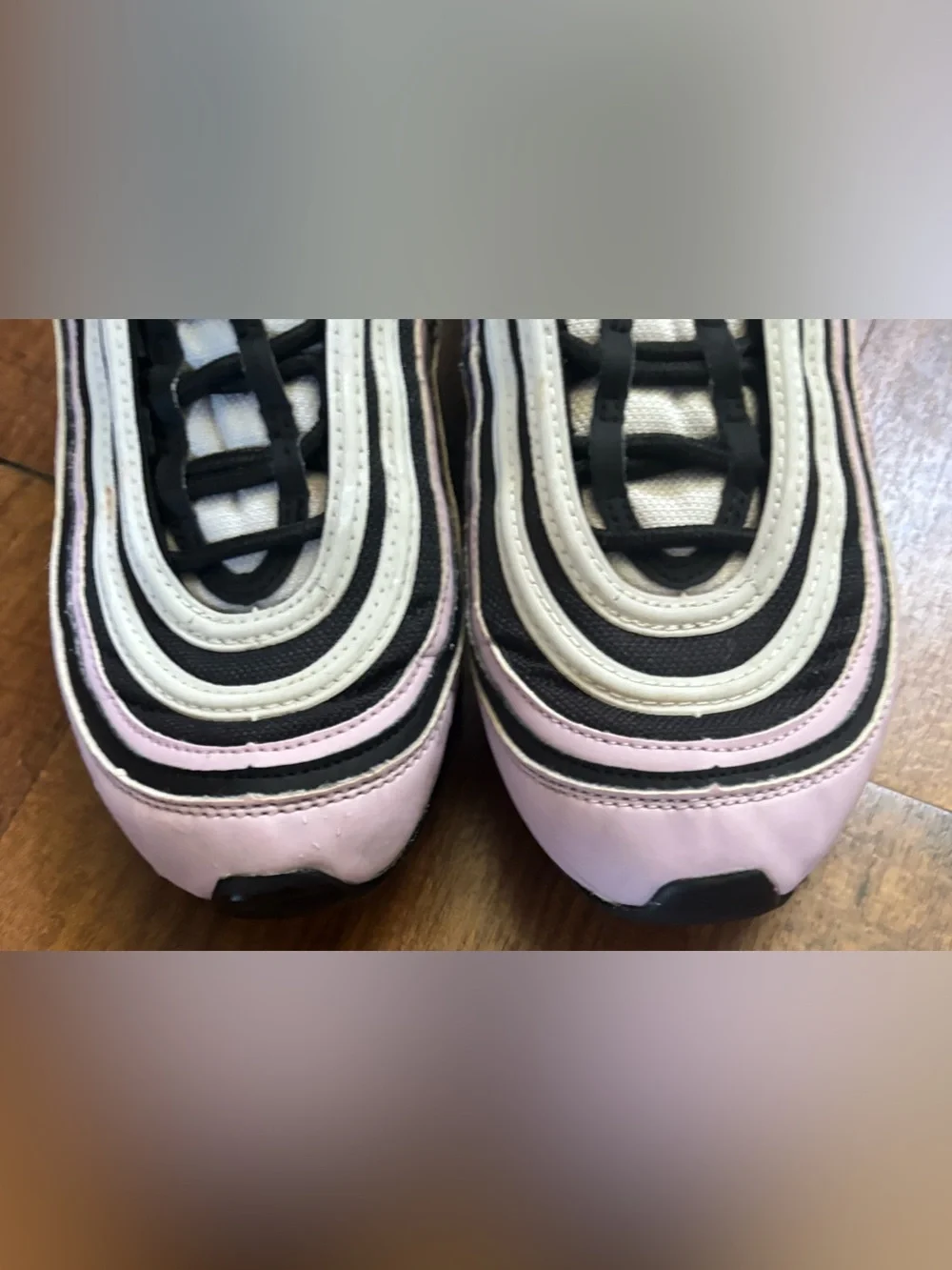 Nike air max 97 girl youth shoes sneakers  Size 6.5Y youth/8 woman